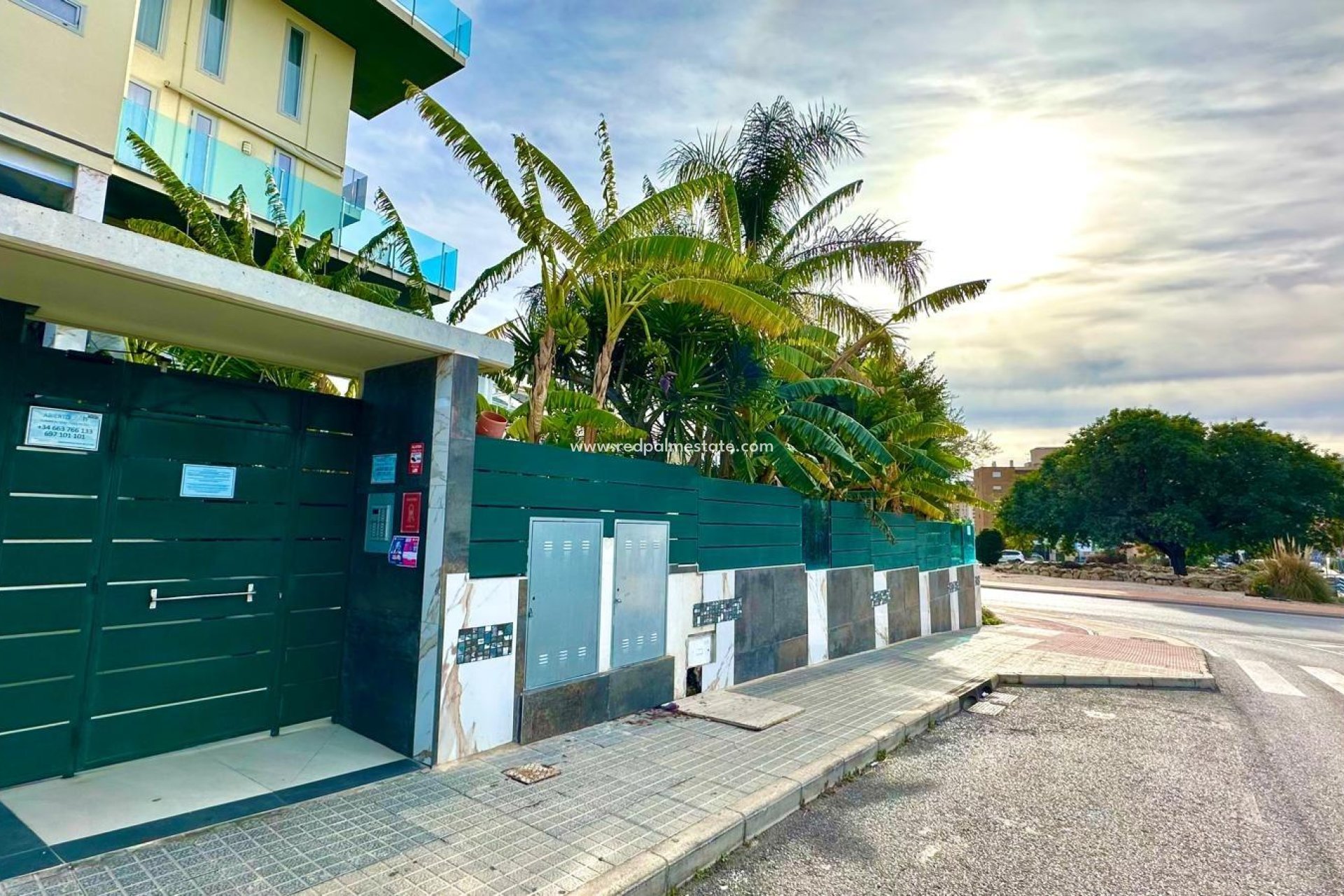 Resale - Apartment -
Finestrat
