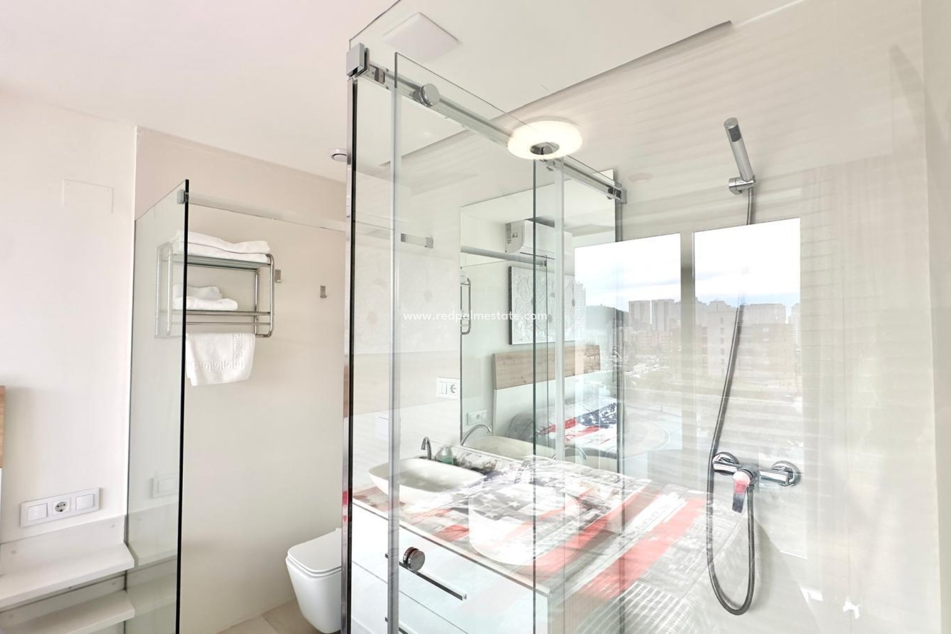 Resale - Apartment -
Finestrat