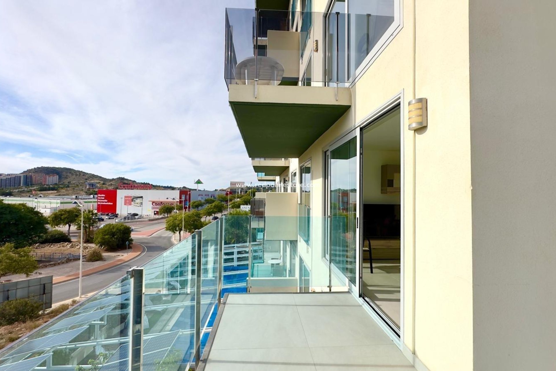 Resale - Apartment -
Finestrat