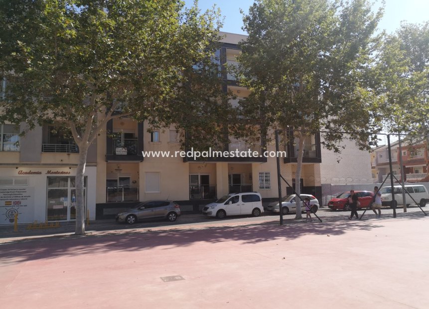 Resale - Apartment / flat -
Los Montesinos