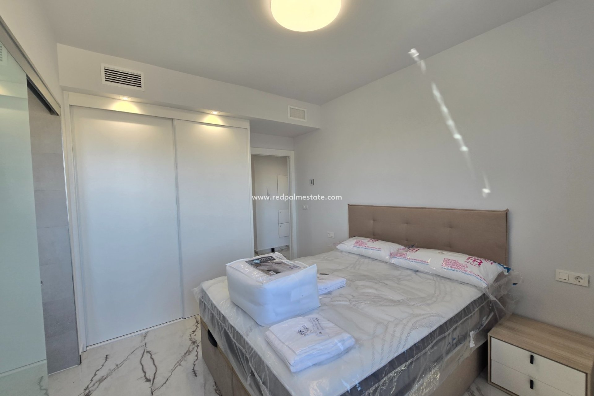 Resale - Apartment / Flat * -
Orihuela Costa * - Los Altos *