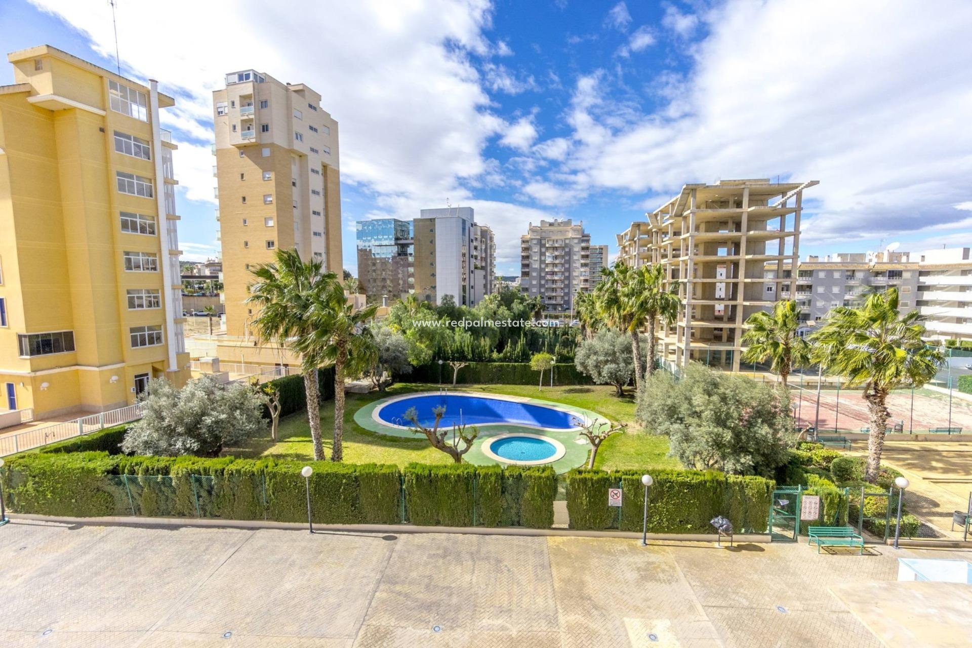 Resale - Apartment -
Guardamar del Segura - CENTRO