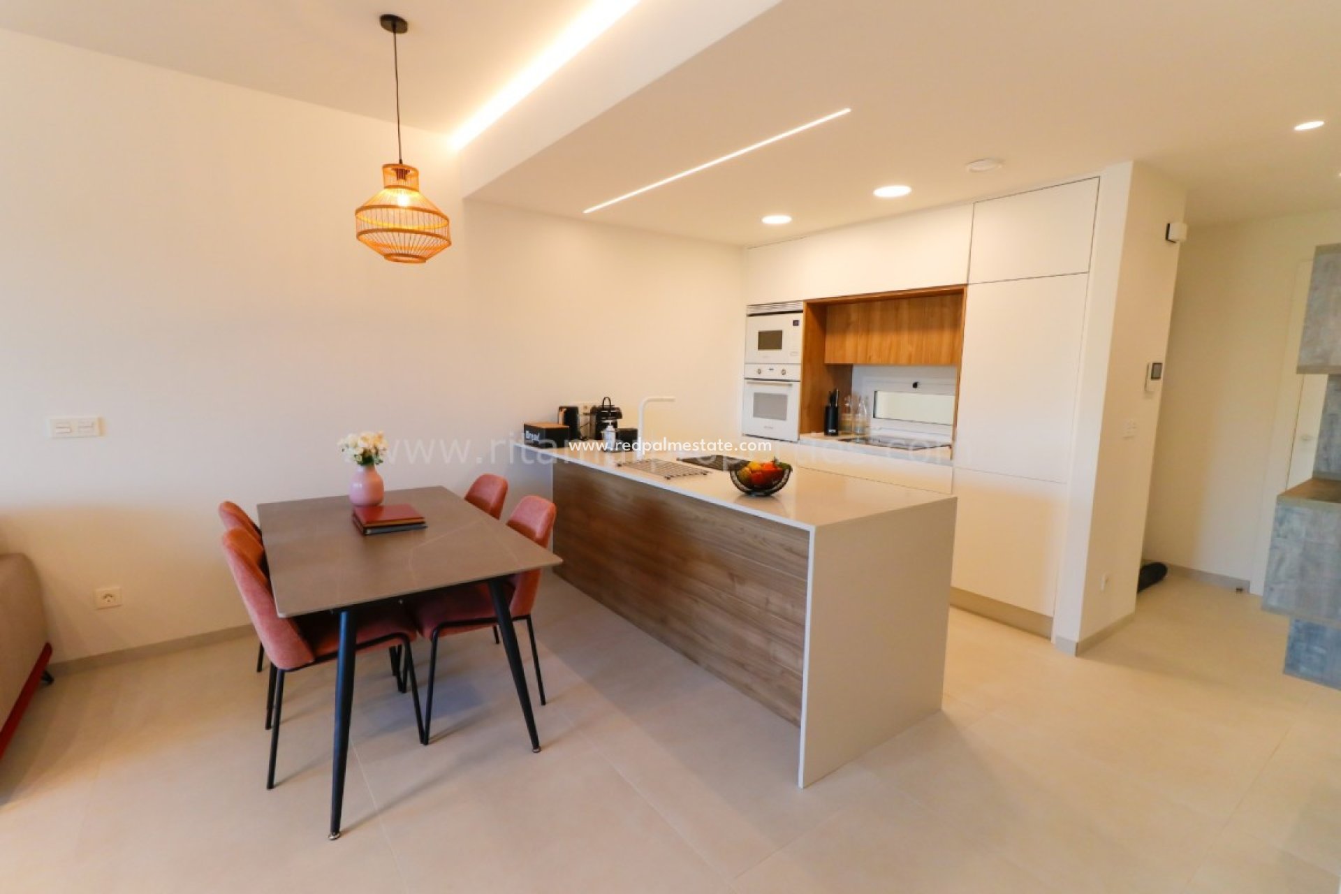 Resale - Apartment -
Guardamar del Segura - El Raso