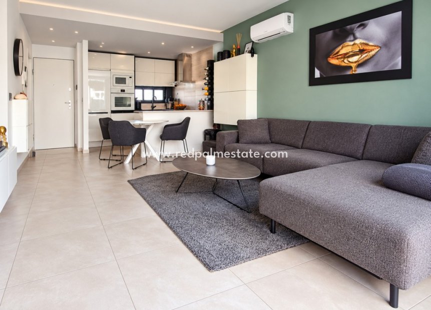 Resale - Apartment -
Guardamar del Segura - El Raso