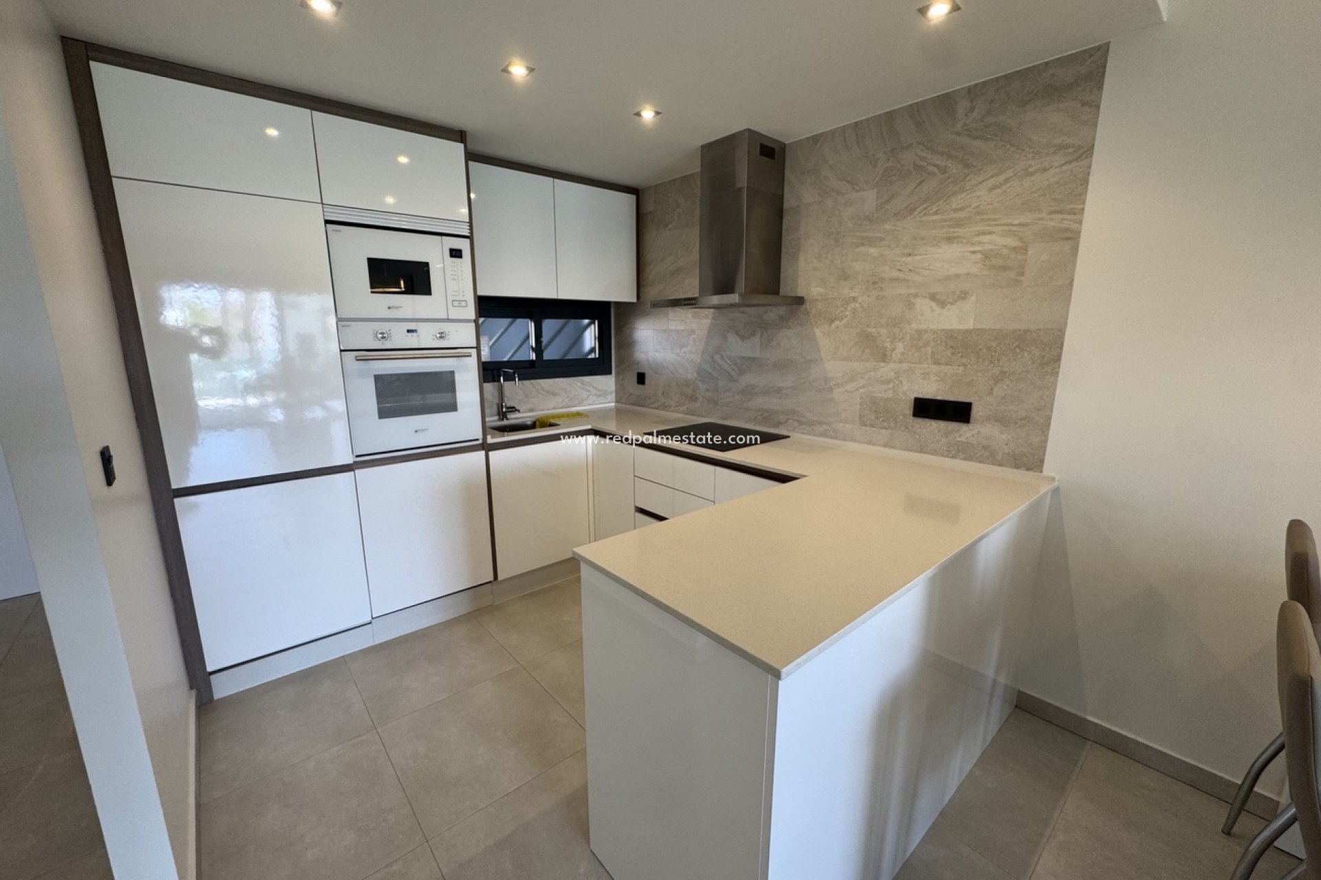 Resale - Apartment -
Guardamar del Segura - El Raso