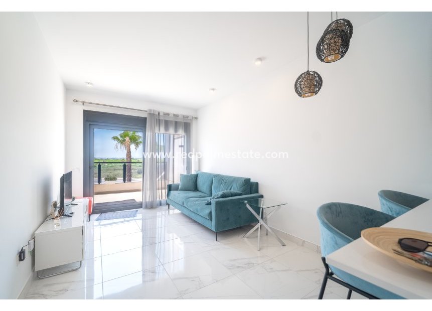 Resale - Apartment -
Guardamar del Segura - El Raso