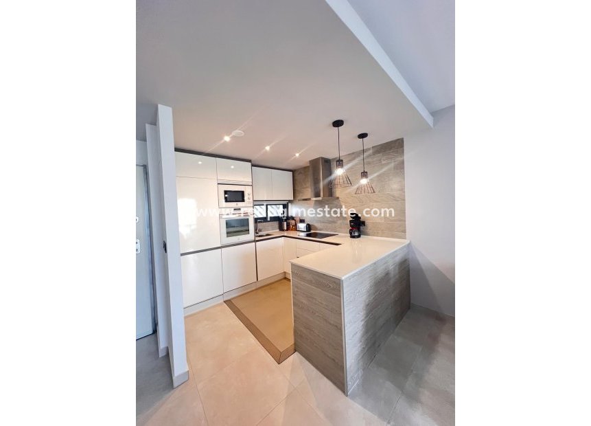 Resale - Apartment -
Guardamar del Segura - El Raso