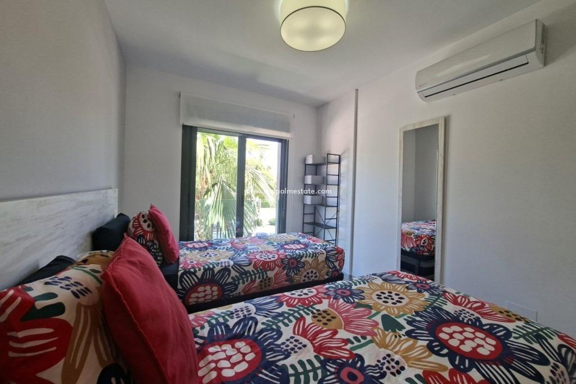 Resale - Apartment -
Guardamar del Segura - El Raso