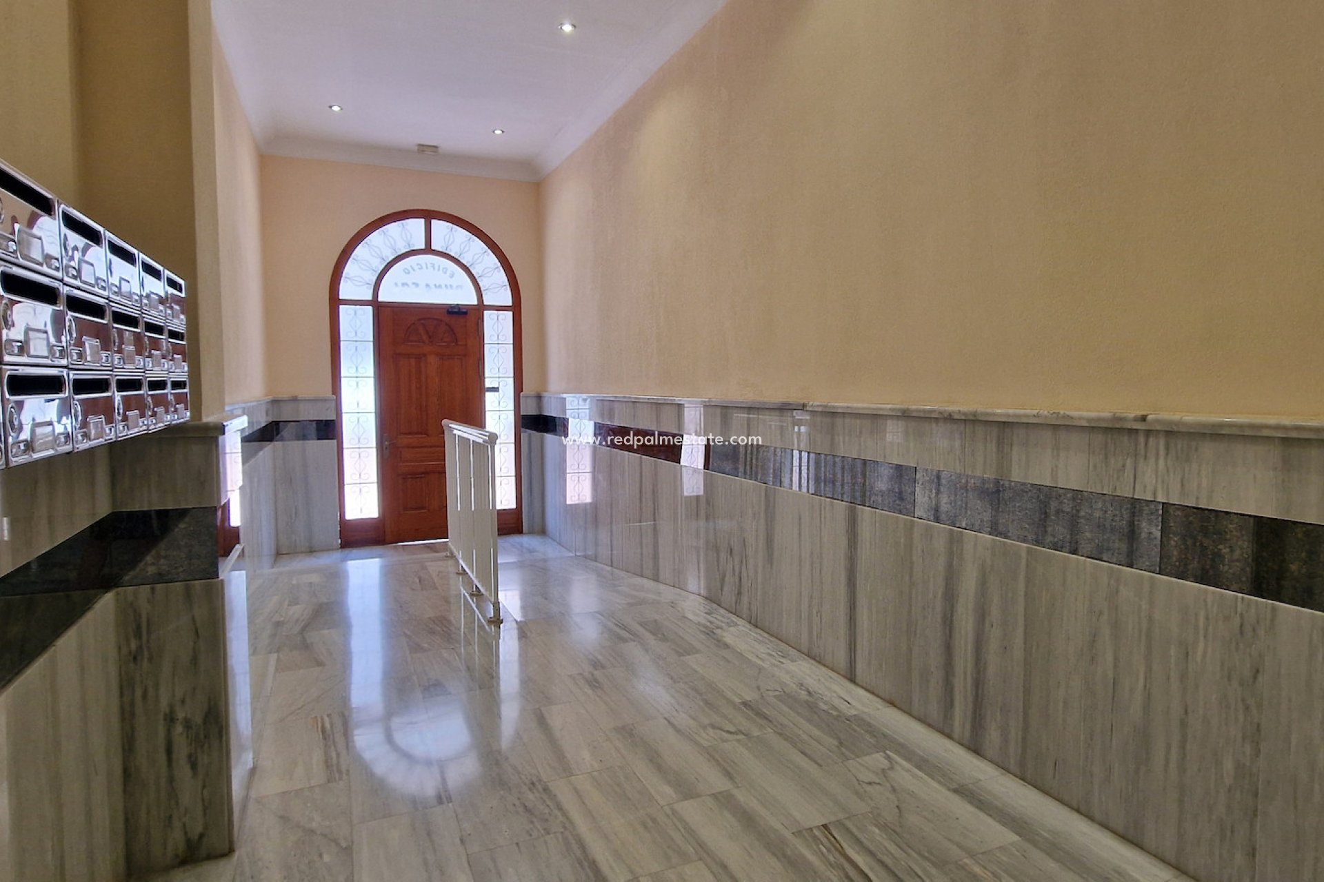 Resale - Apartment -
Guardamar del Segura - Guardamar