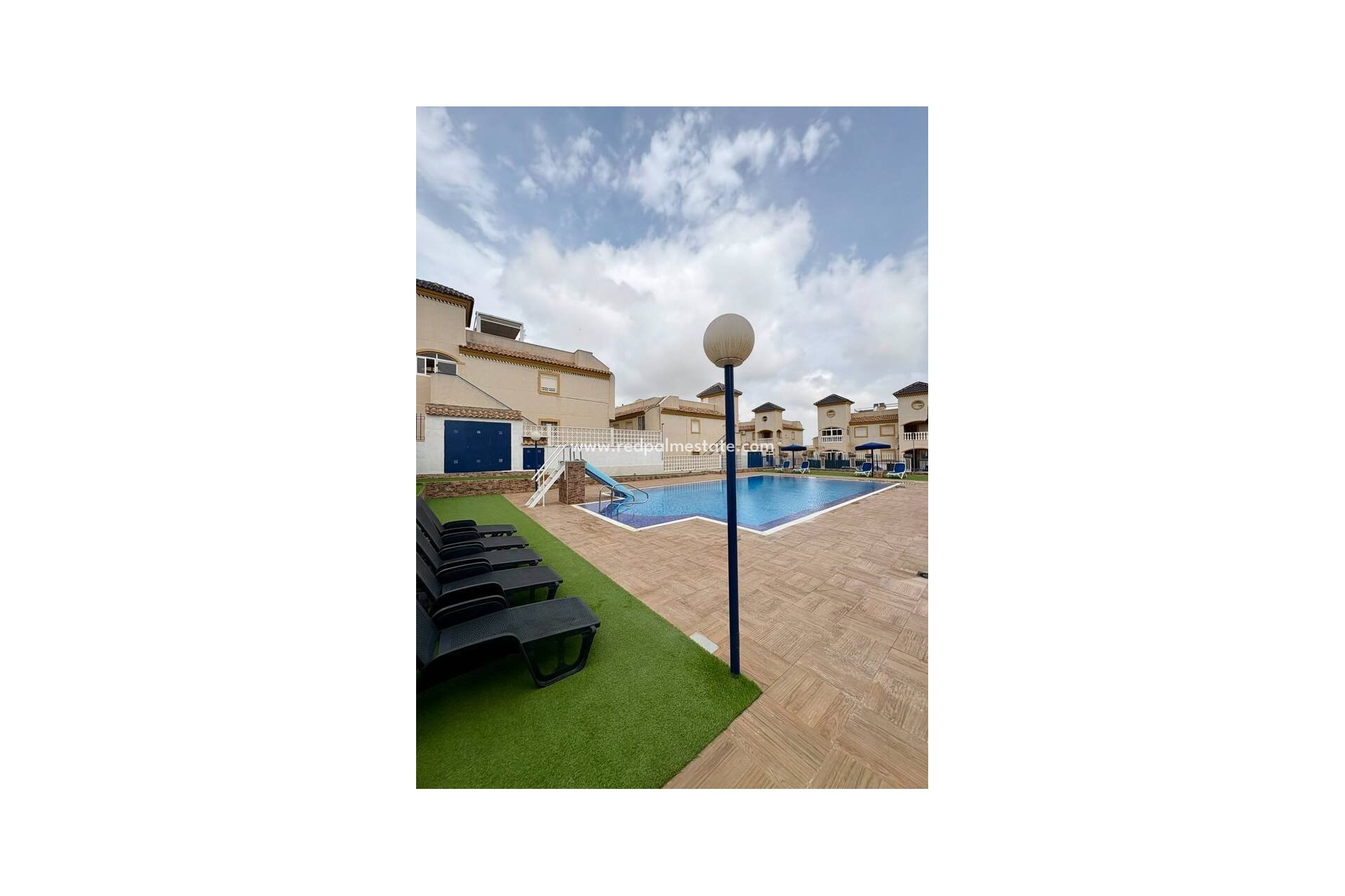 Resale - Apartment -
Guardamar del Segura - Guardamar