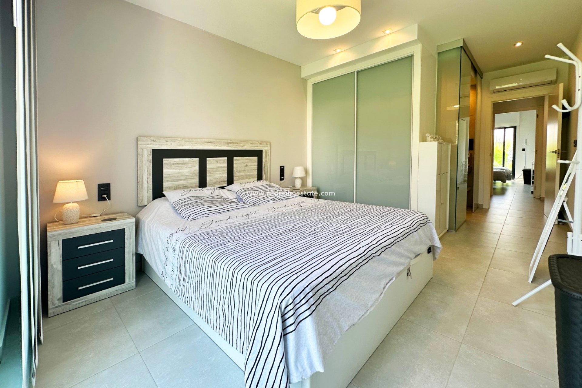 Resale - Apartment -
Guardamar del Segura - Guardamar
