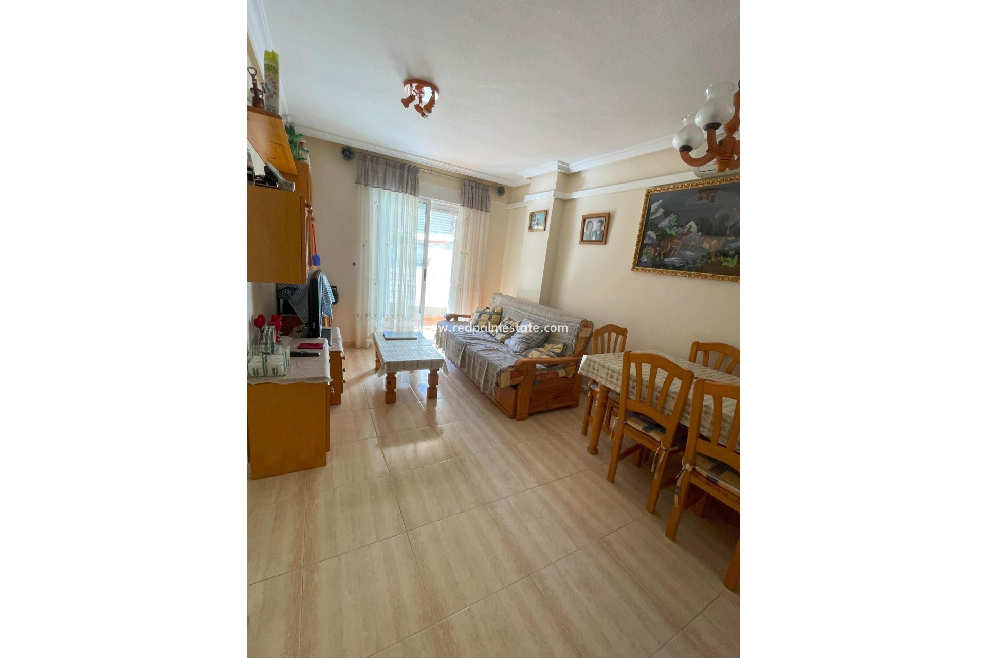 Resale - Apartment -
Guardamar del Segura - Pueblo