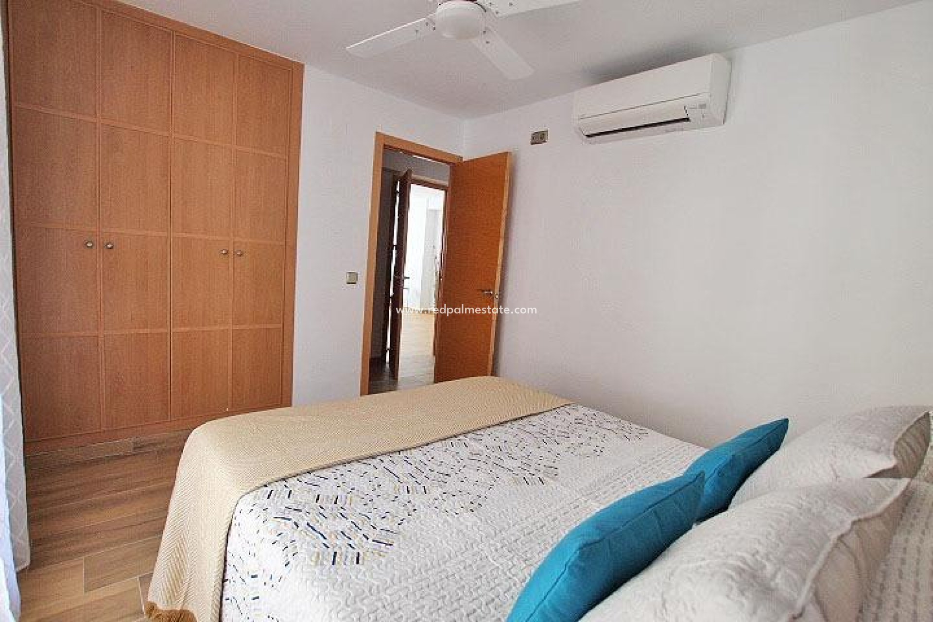 Resale - Apartment -
Guardamar del Segura - Pueblo