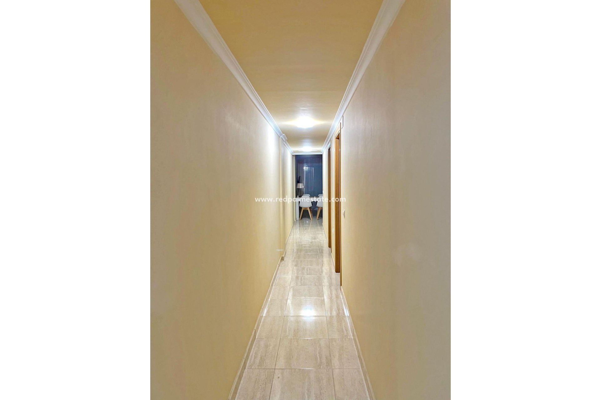 Resale - Apartment -
Guardamar del Segura - Puerto Deportivo