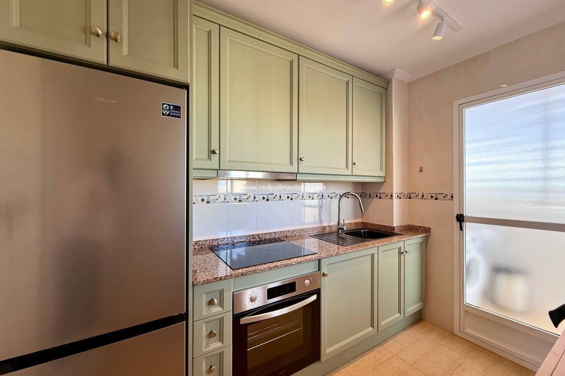 Resale - Apartment -
Guardamar del Segura - Puerto