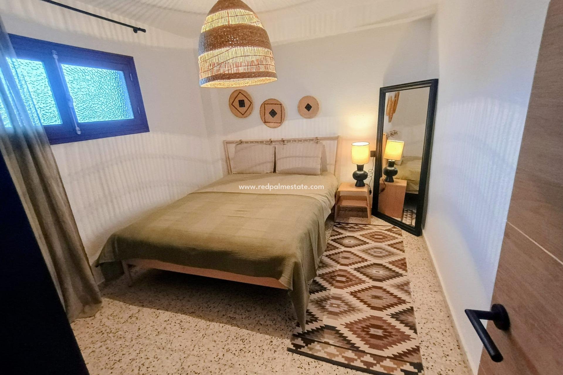 Resale - Apartment -
Guardamar del Segura - Urbanizaciones