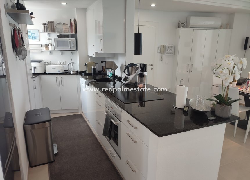 Resale - Apartment -
Hacienda Riquelme Golf Resort - Inland