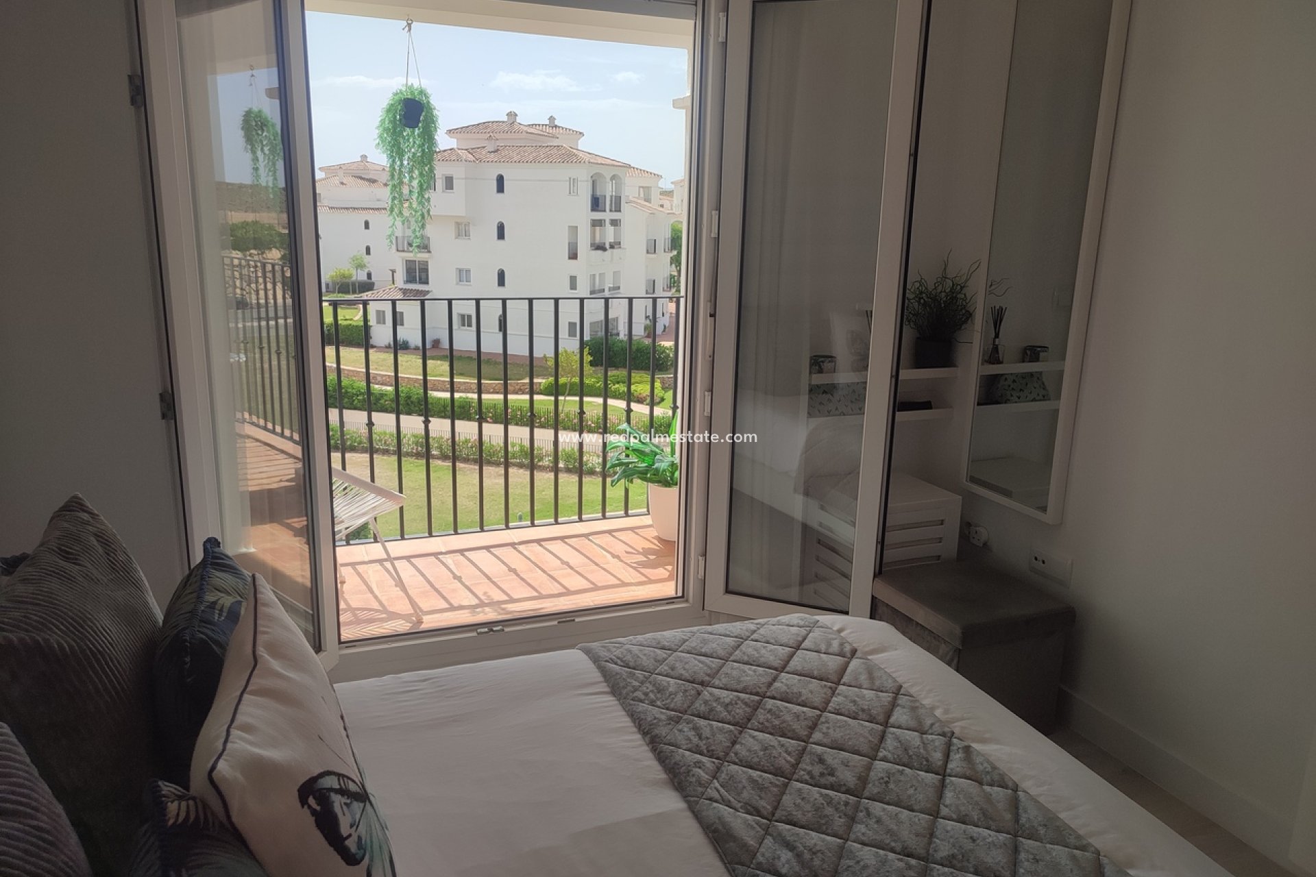 Resale - Apartment -
Hacienda Riquelme Golf Resort - Inland
