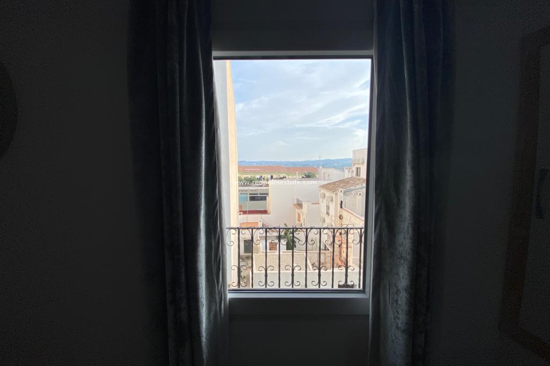 Resale - Apartment -
Jávea