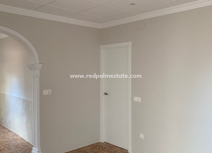 Resale - Apartment -
Jávea