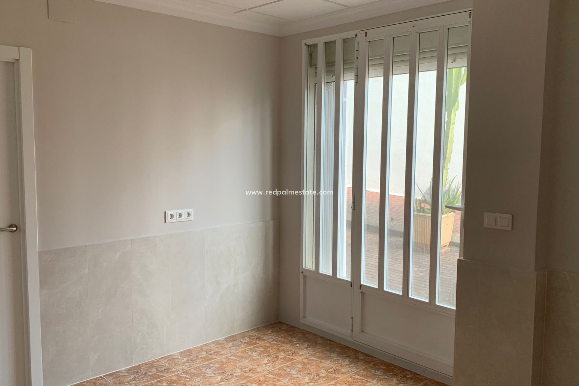 Resale - Apartment -
Jávea