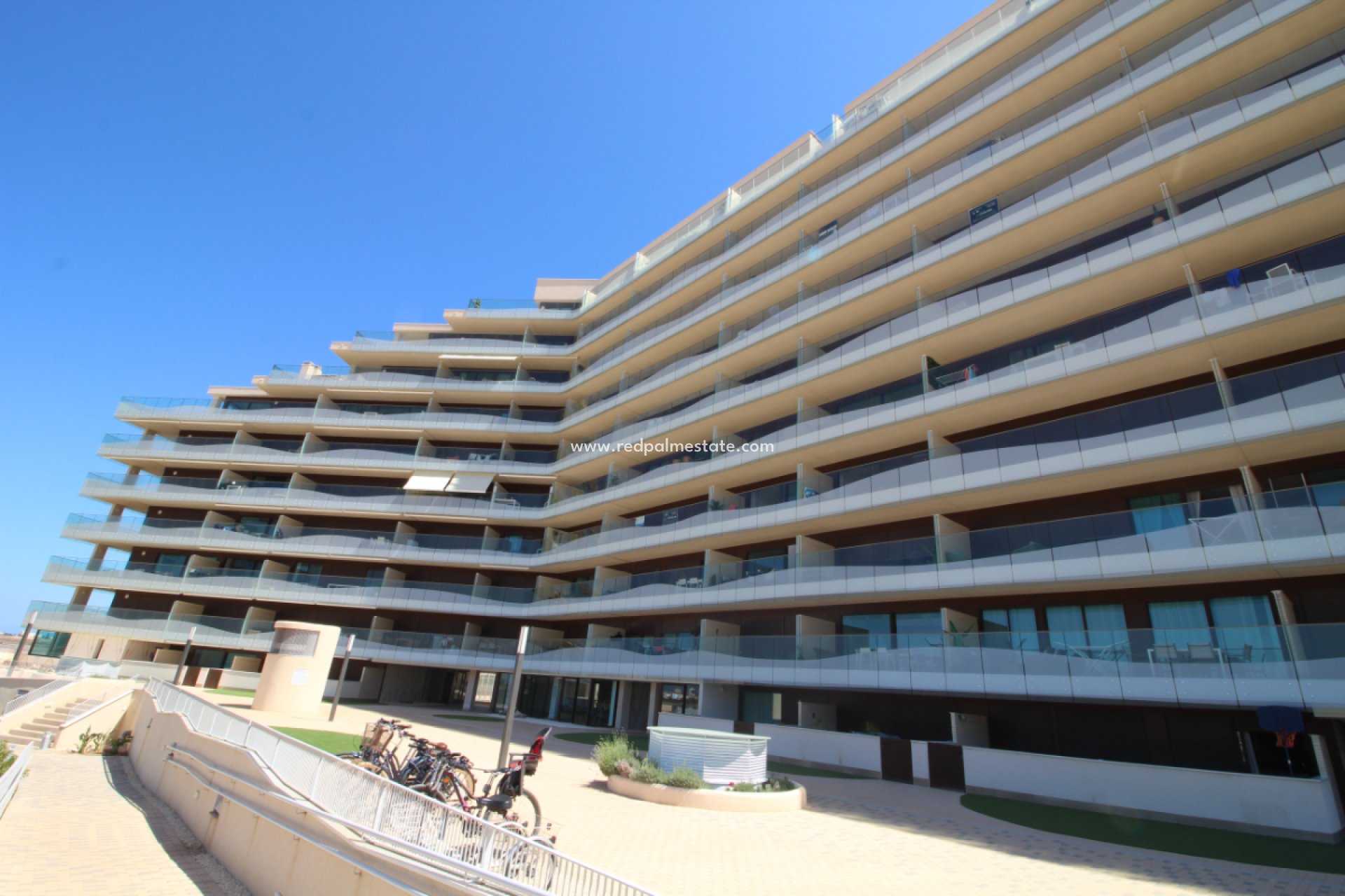 Resale - Apartment -
La Manga - Costa Calida