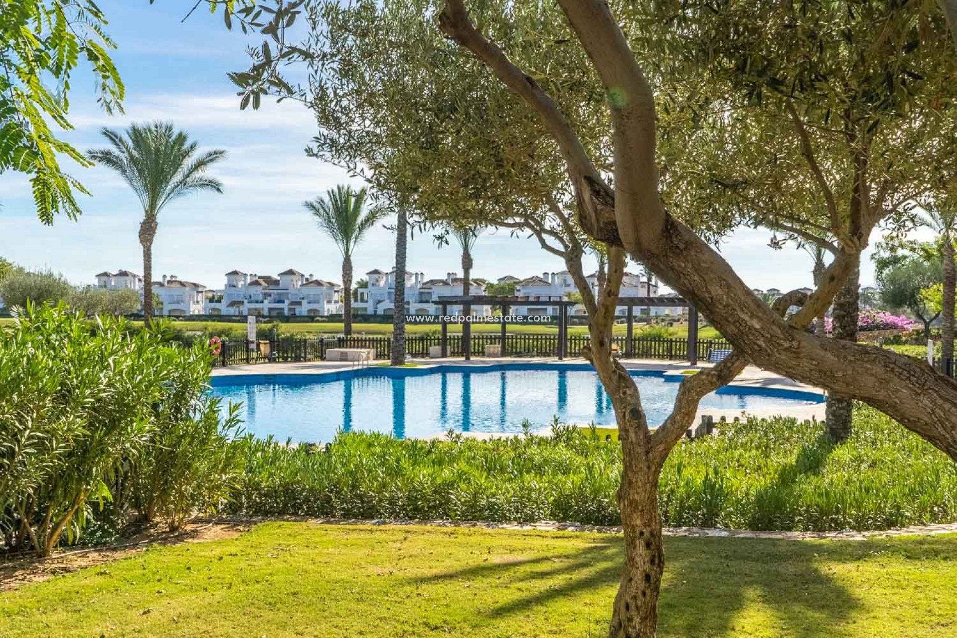 Resale - Apartment -
La Torre Golf Resort - Inland