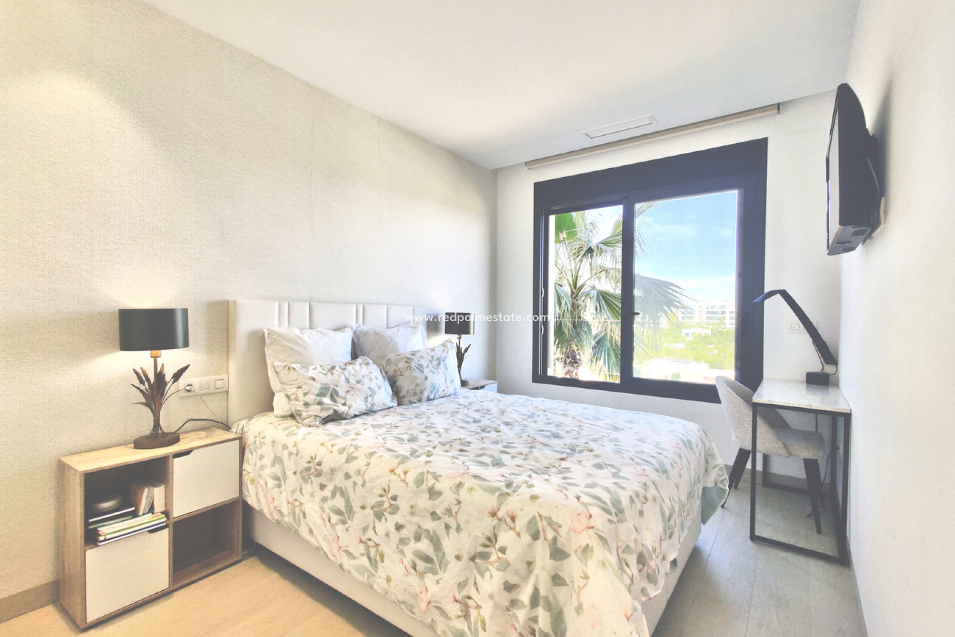 Resale - Apartment -
Las Colinas Golf - Costa Blanca