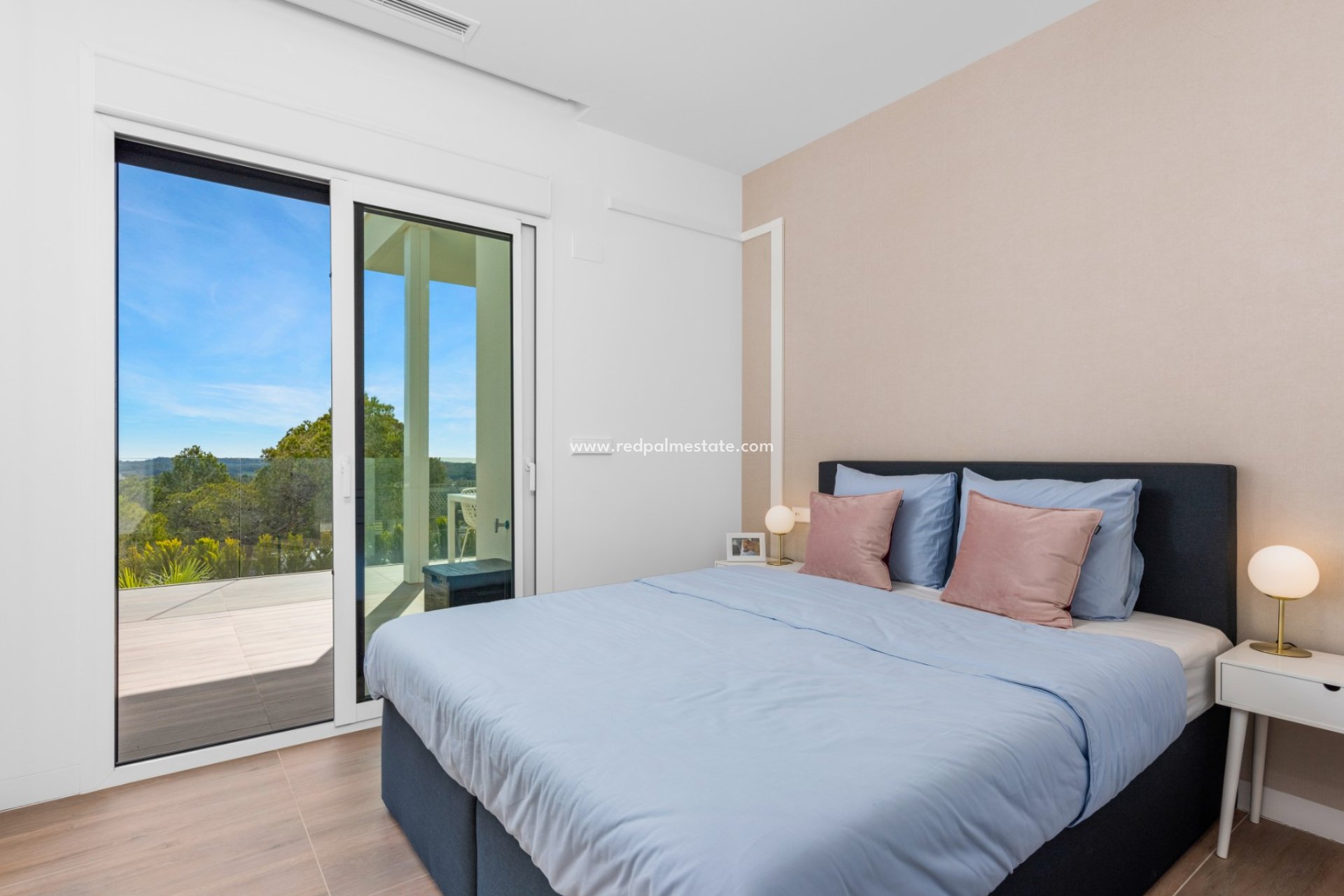 Resale - Apartment -
Las Colinas Golf - Costa Blanca