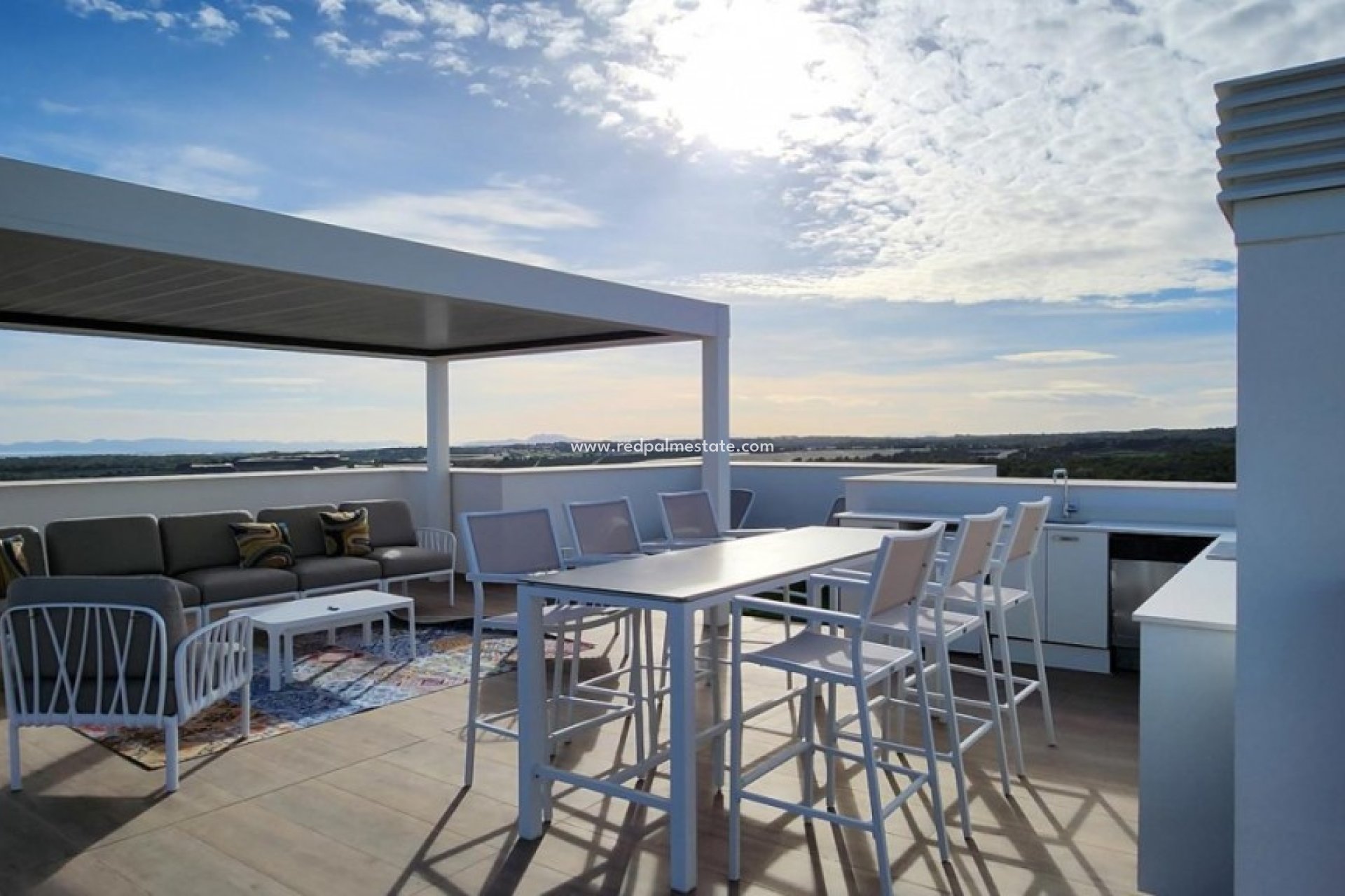 Resale - Apartment -
Las Colinas Golf