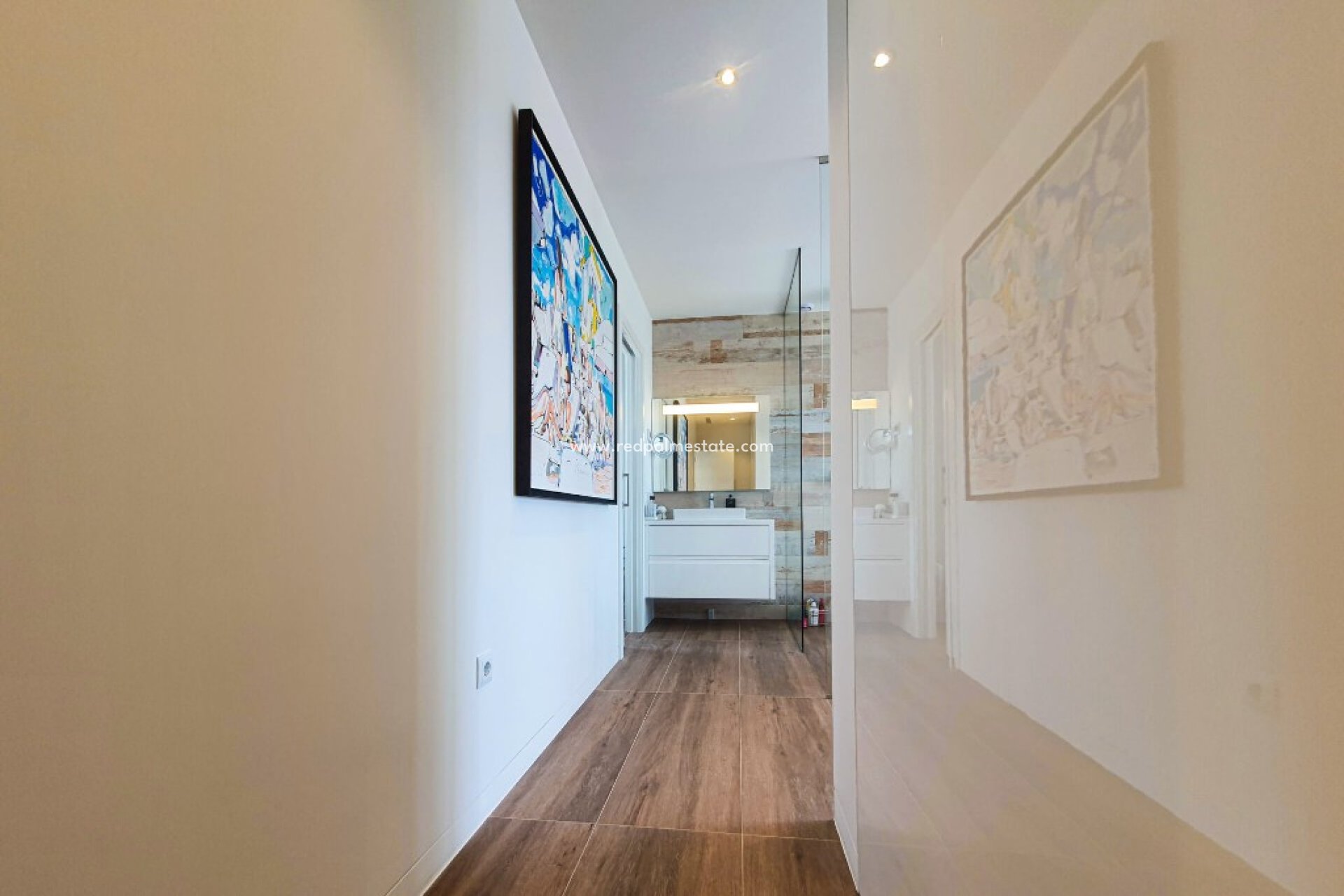 Resale - Apartment -
Las Colinas Golf