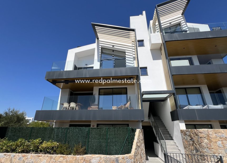 Resale - Apartment -
Las Colinas Golf