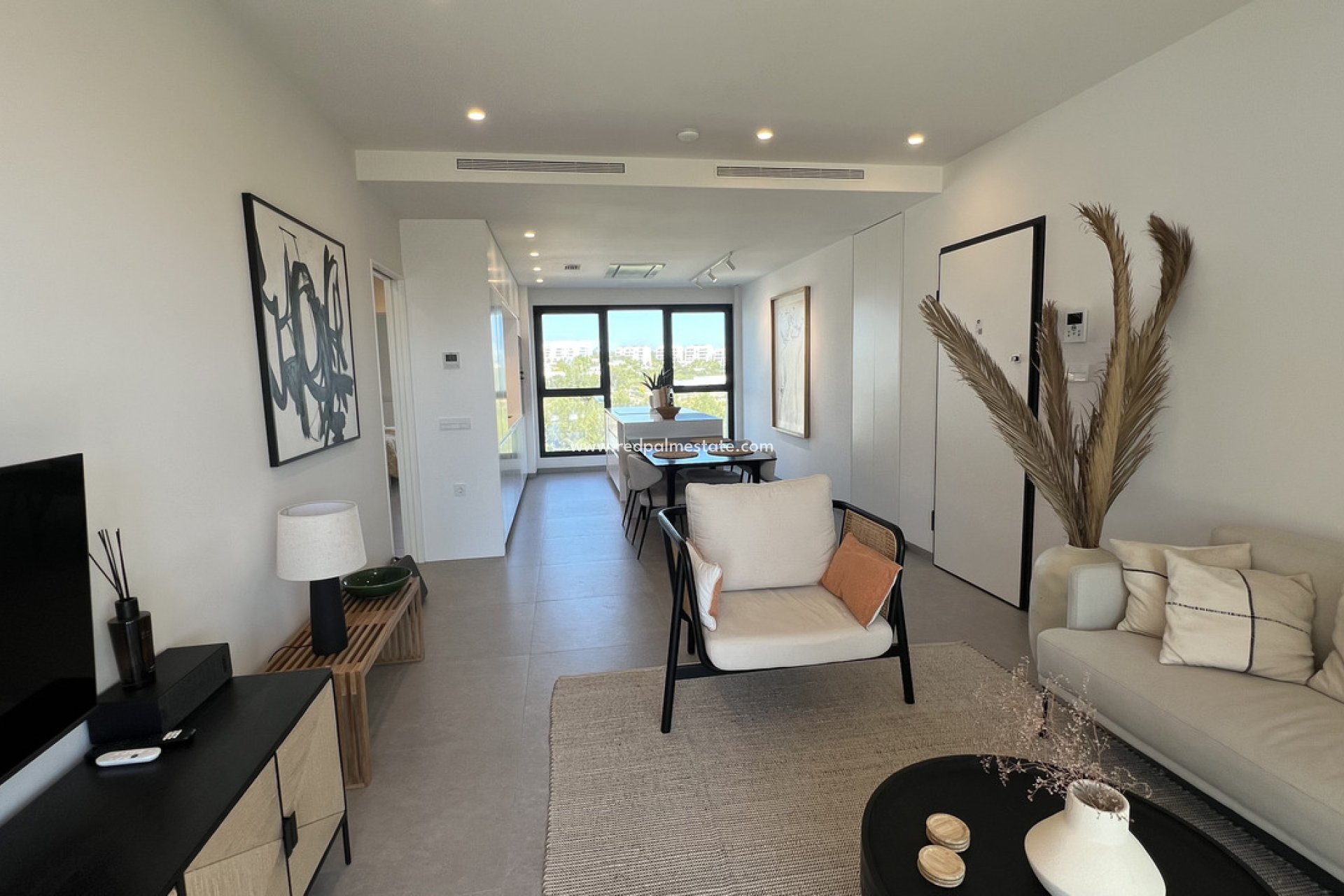 Resale - Apartment -
Las Colinas Golf