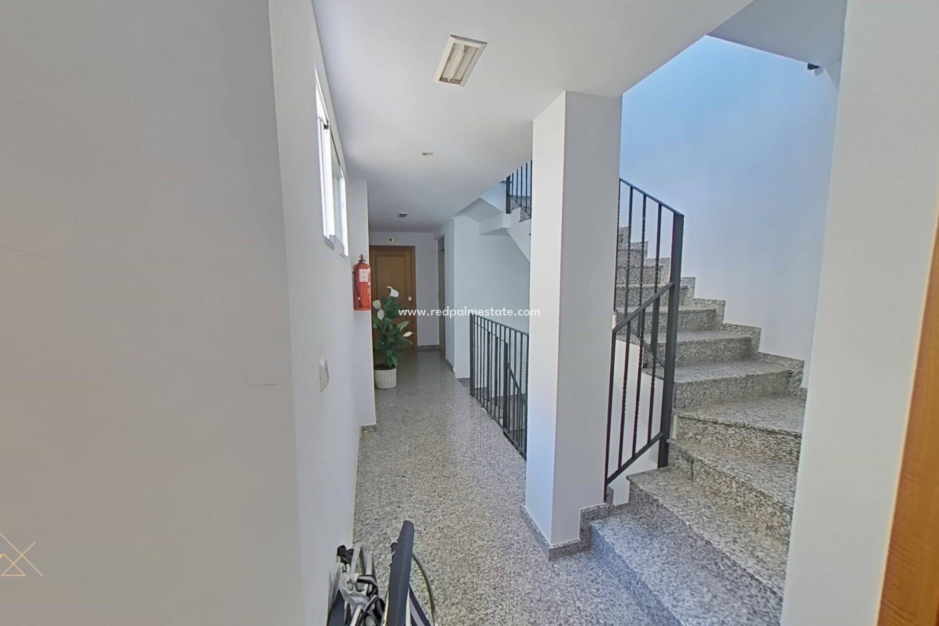 Resale - Apartment -
Lo Pagan - La Puntica