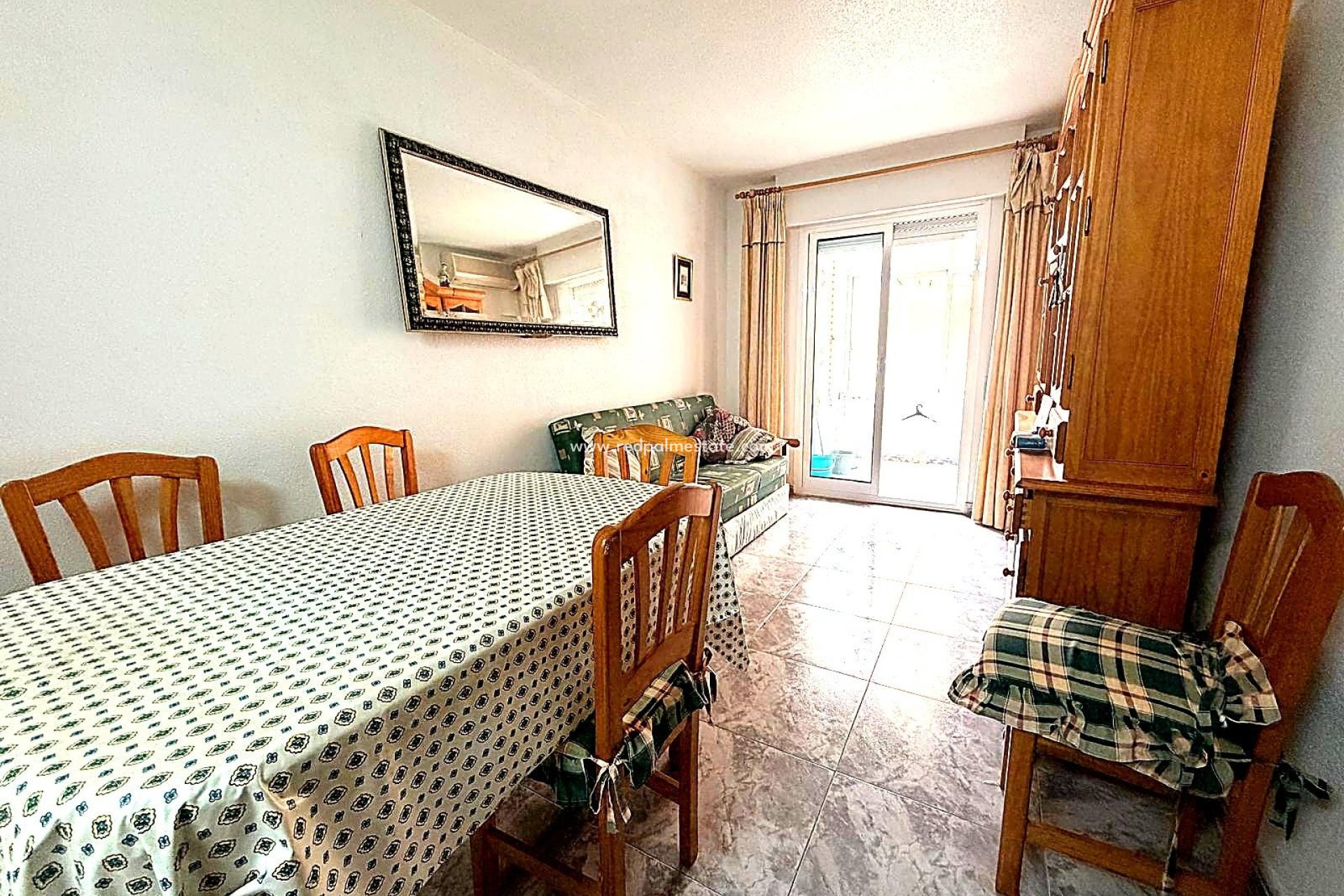 Resale - Apartment -
Los Alczares - Playa La Concha