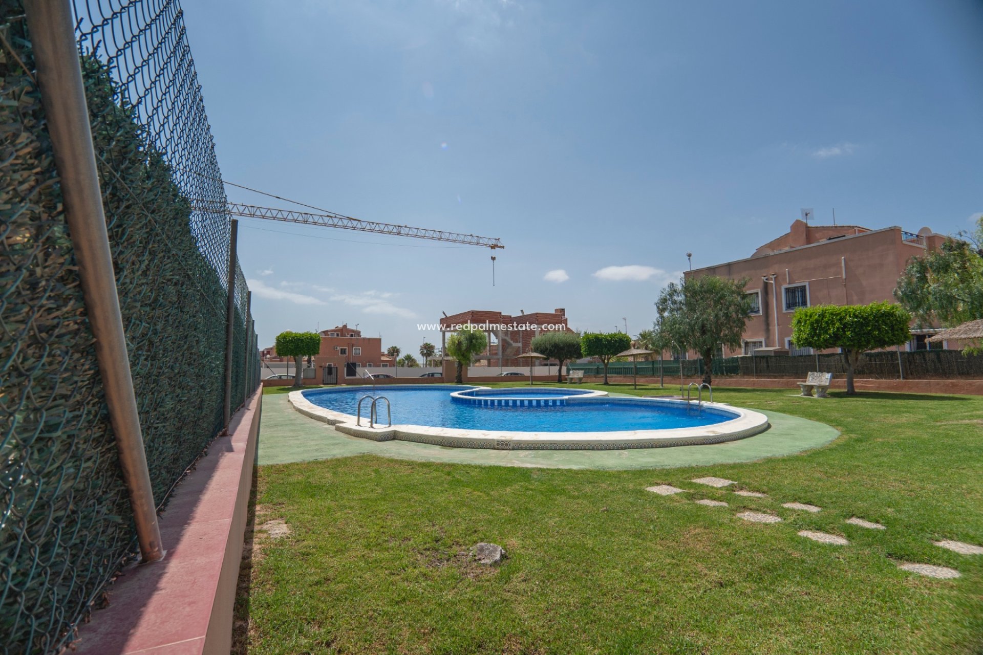 Resale - Apartment -
Los Montesinos