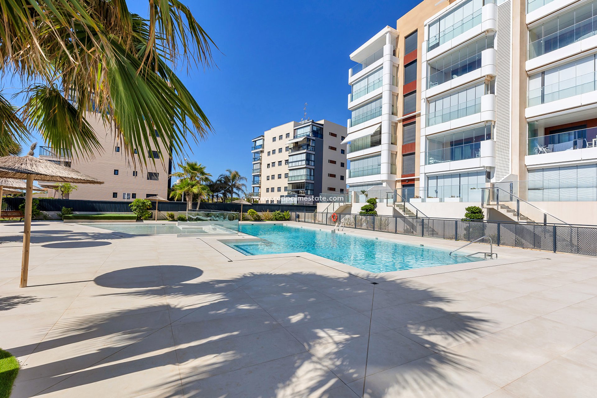 Resale - Apartment -
Mil Palmeras - Costa Blanca