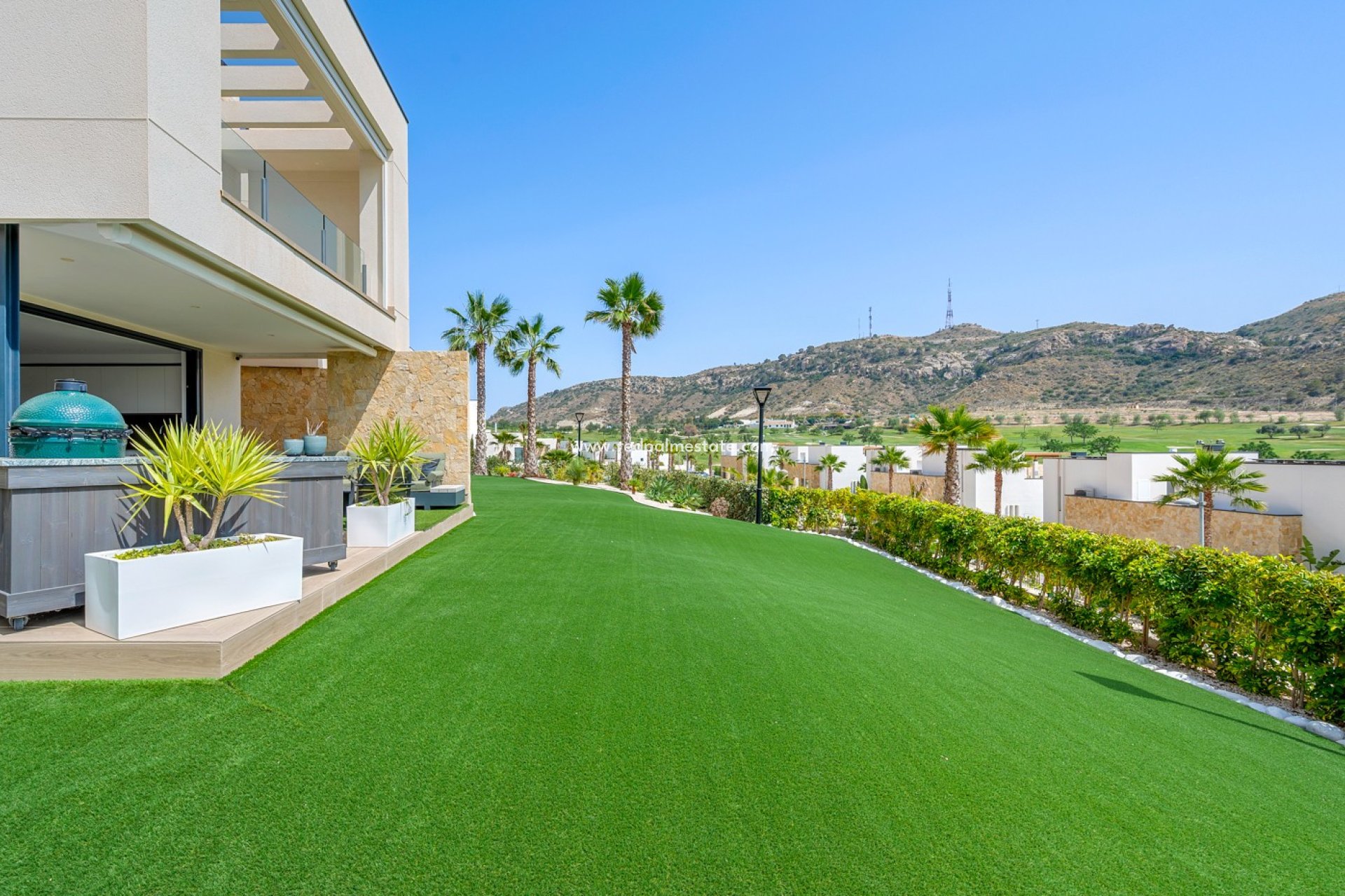 Resale - Apartment -
Monforte del Cid - Inland