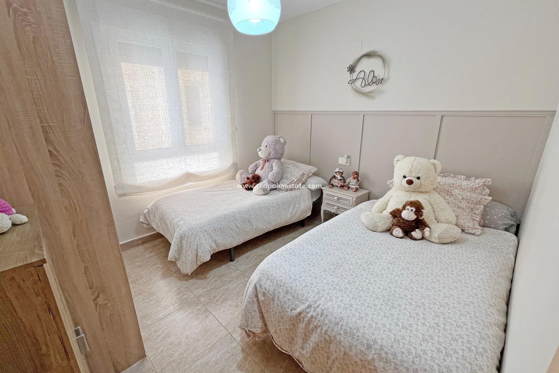 Resale - Apartment -
Novelda - Barrio San Roque