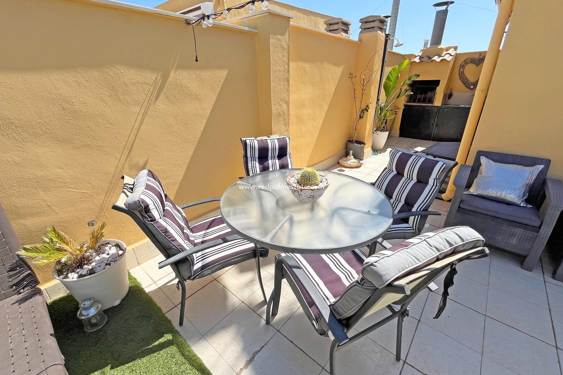 Resale - Apartment -
Novelda - Barrio San Roque