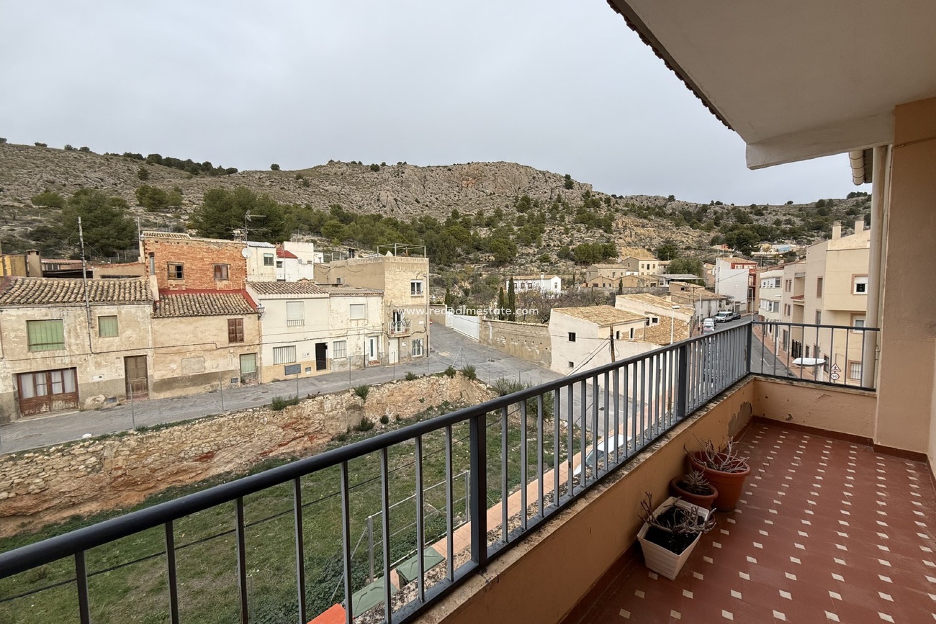 Resale - Apartment -
Onil - Costa Blanca
