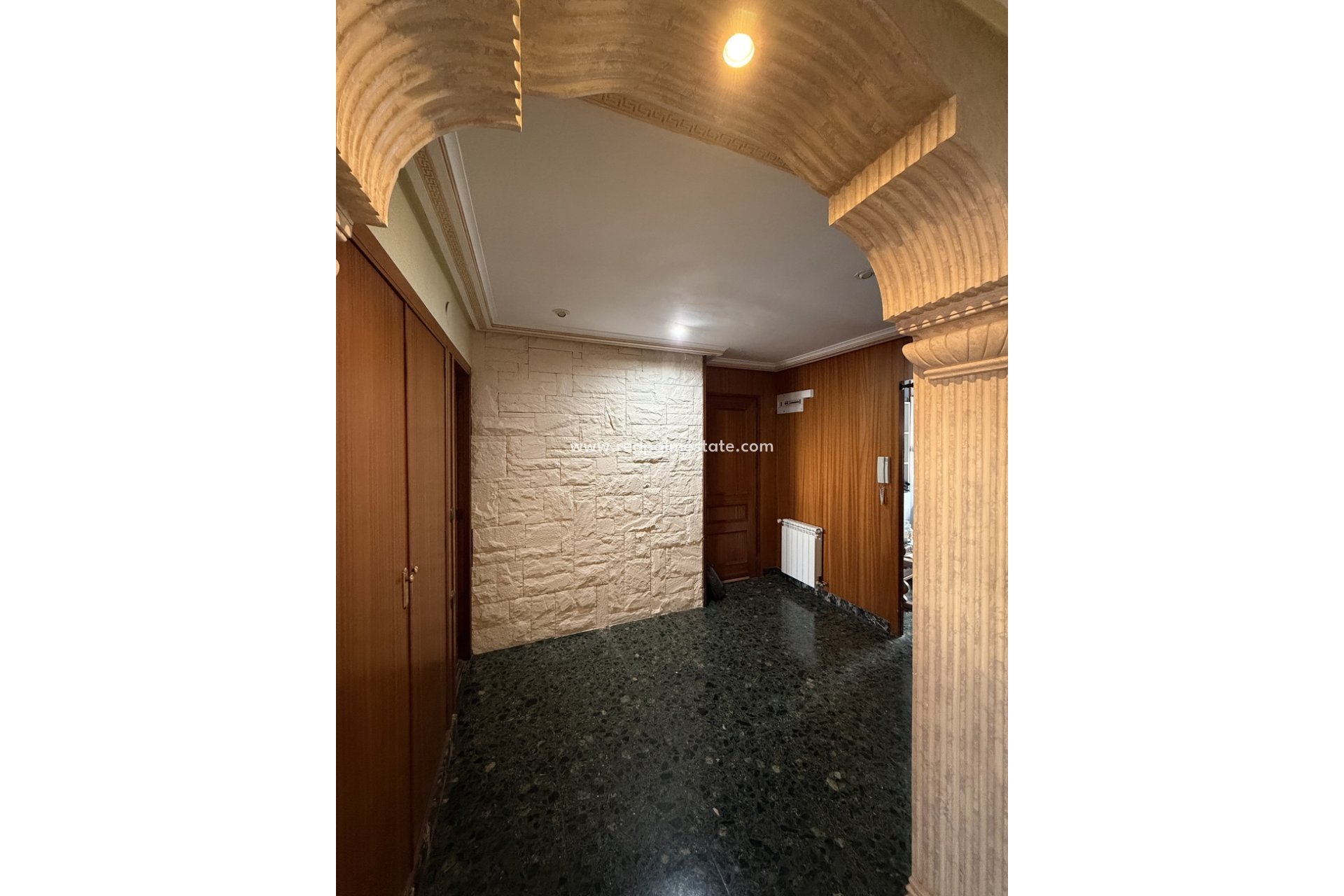 Resale - Apartment -
Onil - Costa Blanca