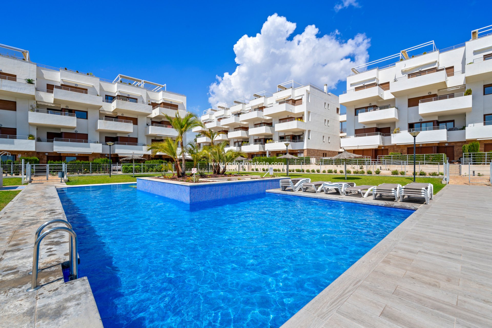 Resale - Apartment -
Orihuela Costa - Cabo Roig