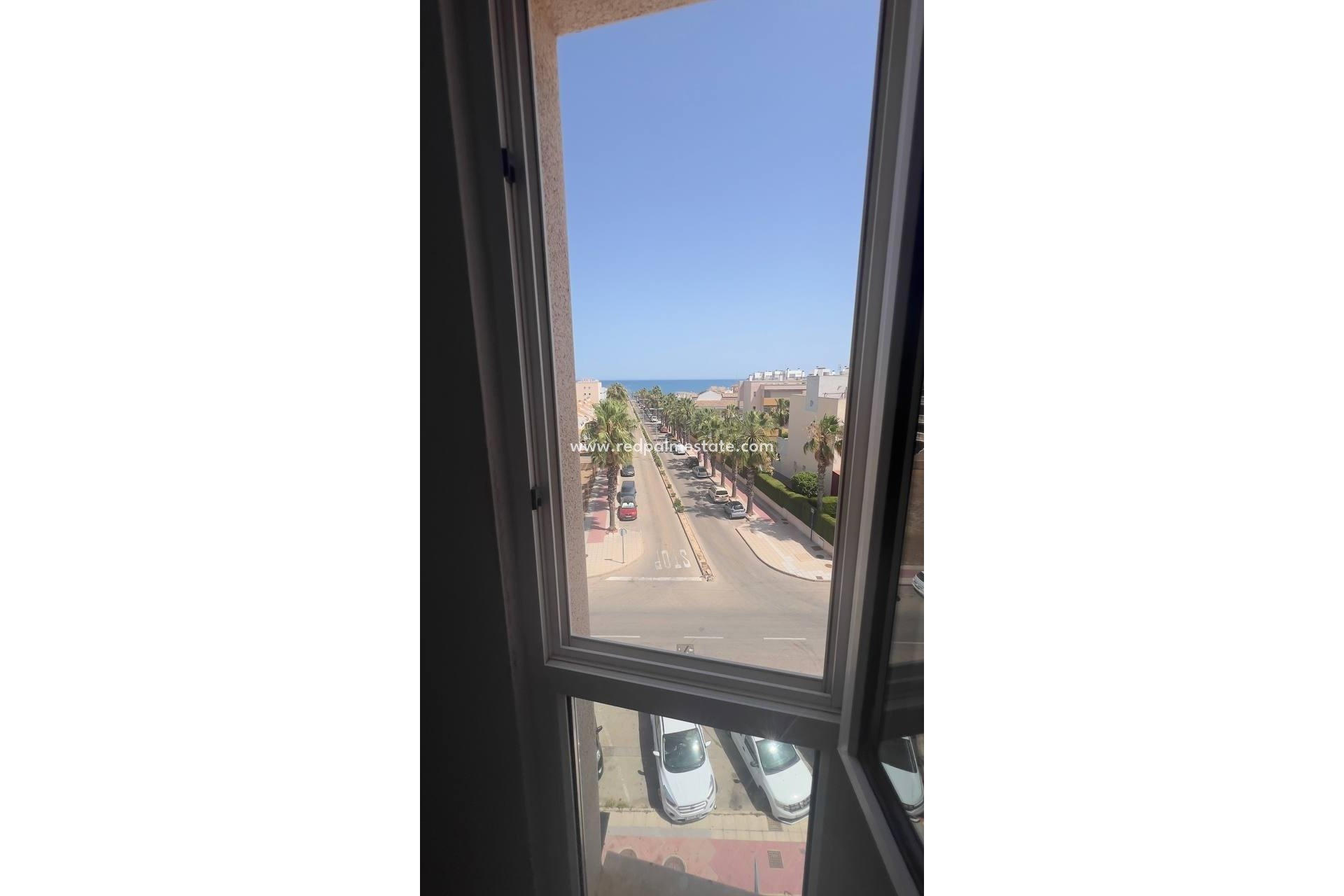 Resale - Apartment -
Orihuela Costa - Cabo Roig