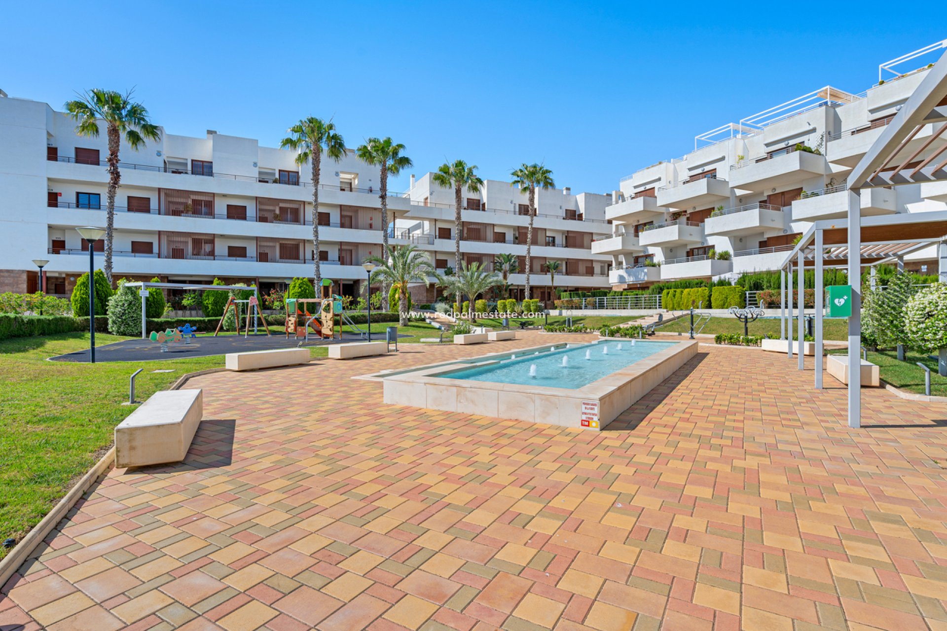 Resale - Apartment -
Orihuela Costa - Cabo Roig