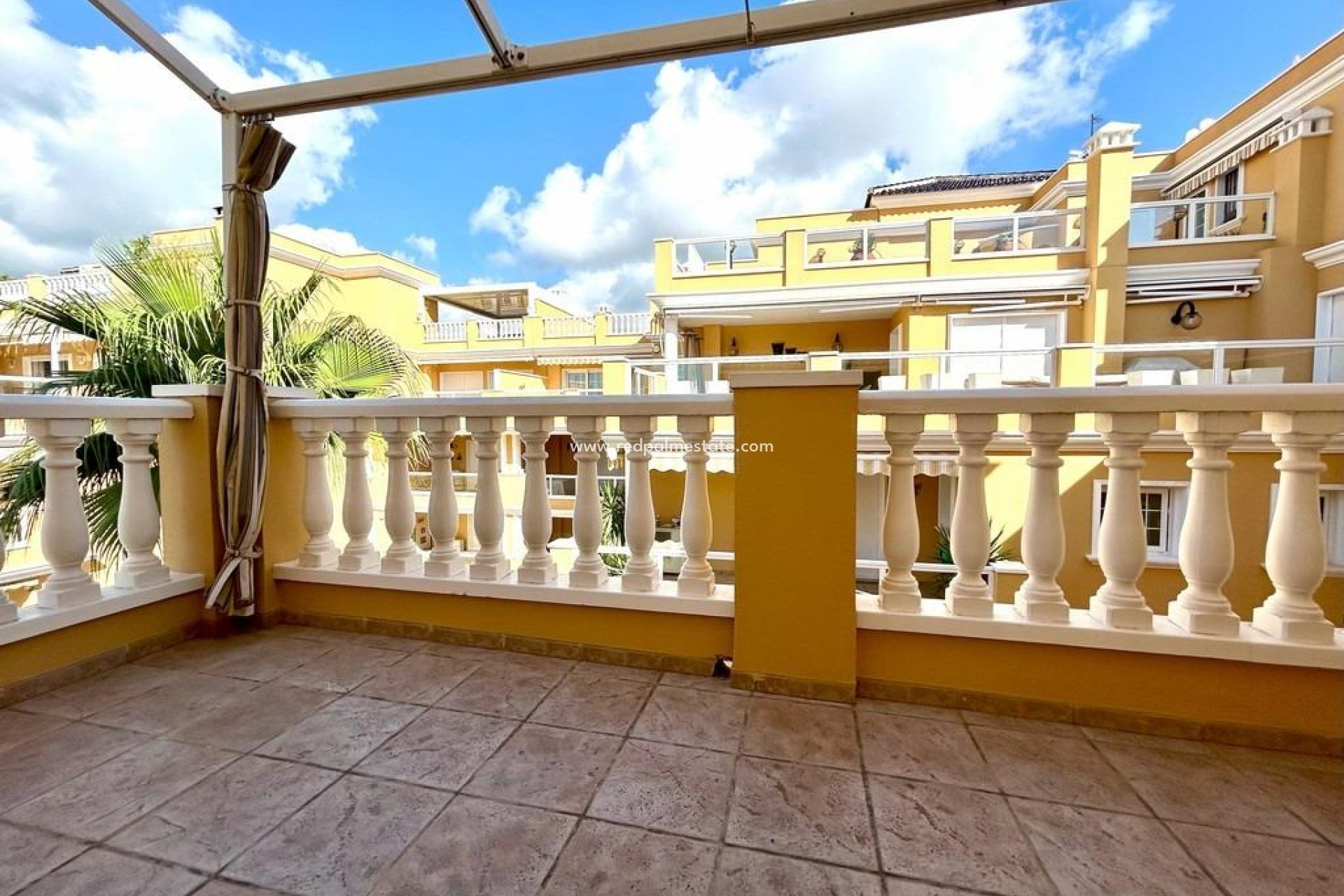 Resale - Apartment -
Orihuela Costa - Cabo Roig