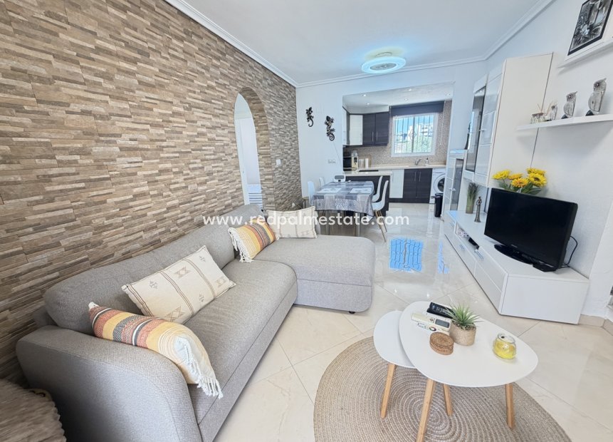 Resale - Apartment -
Orihuela Costa - Cabo Roig