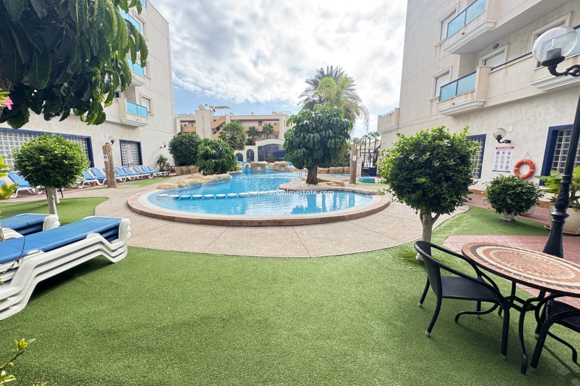 Resale - Apartment -
Orihuela Costa - Cabo Roig