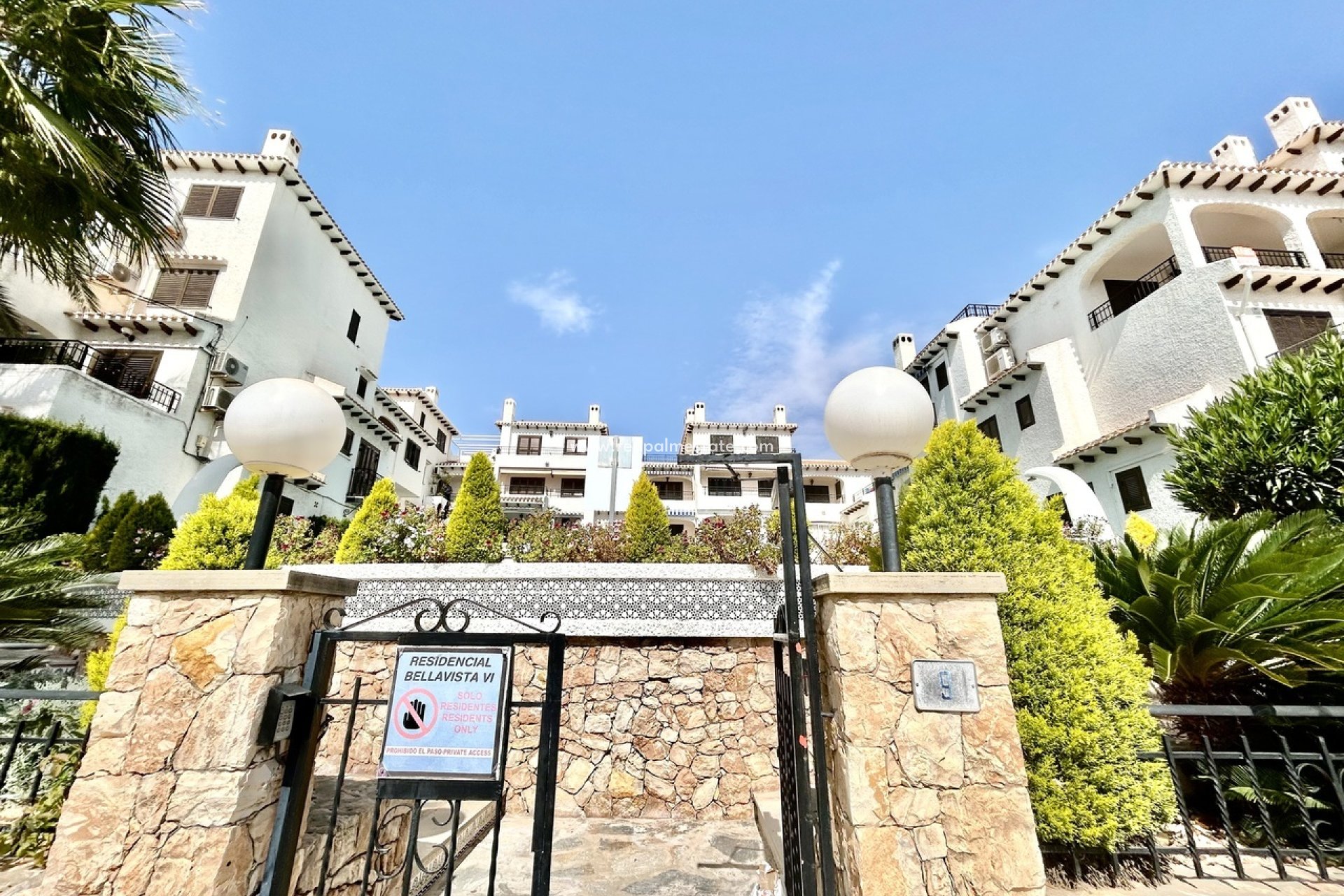 Resale - Apartment -
Orihuela Costa - Cabo Roig