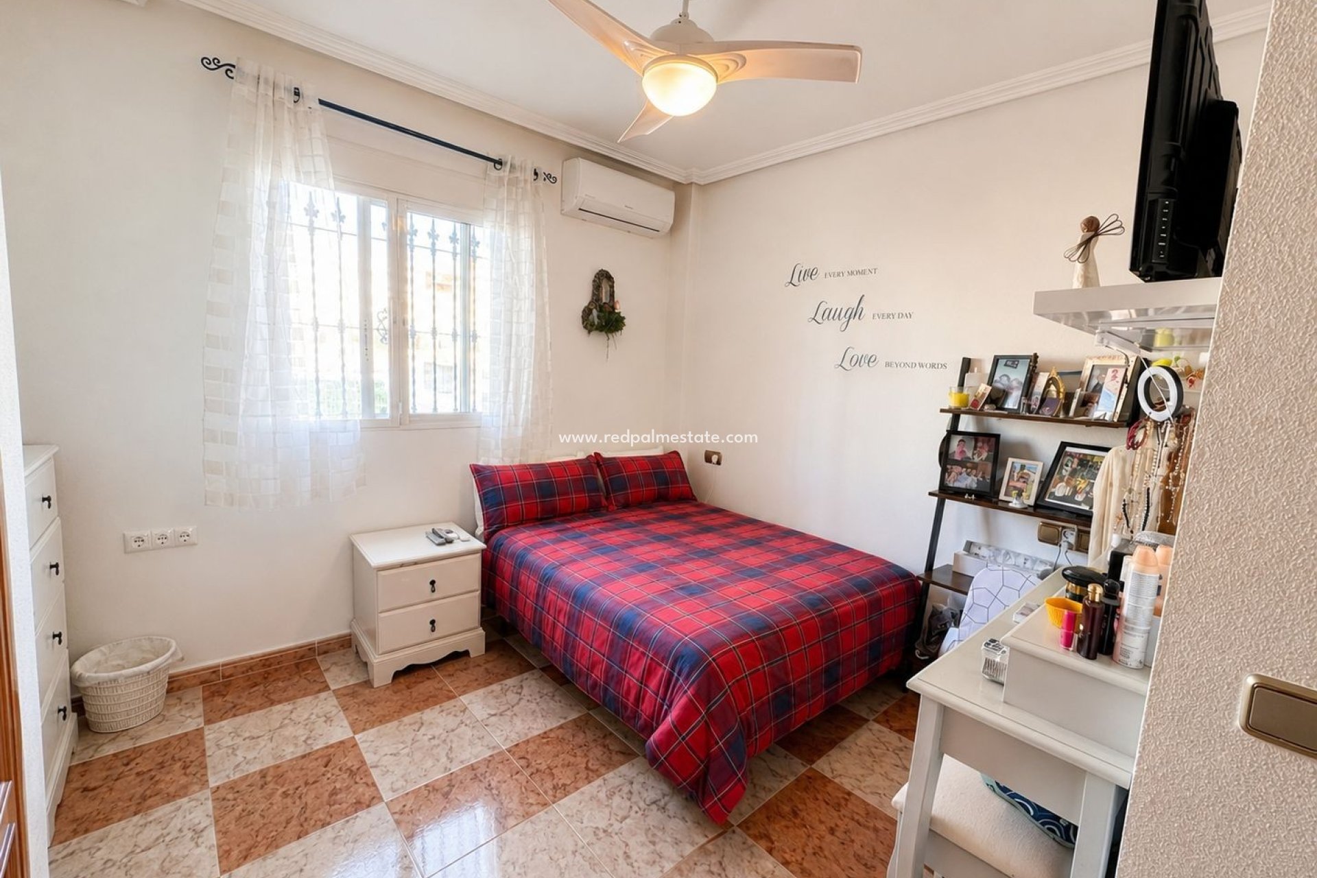 Resale - Apartment -
Orihuela Costa - Cabo Roig